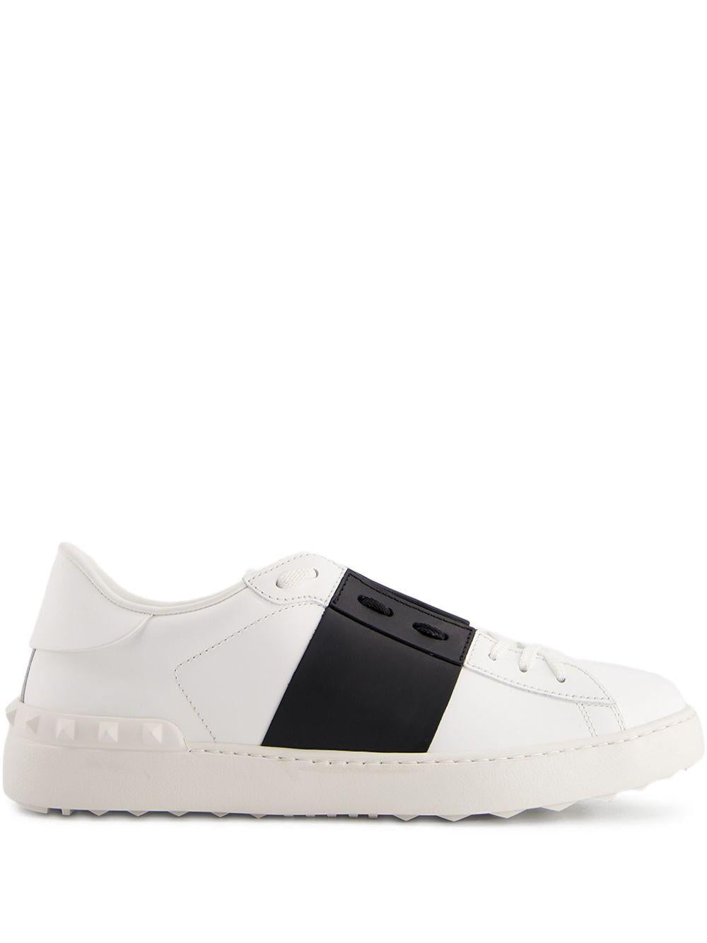 Rockstud low-top sneakers<BR/><BR/> 7Y2S0830BLU A01 VALENTINO GARAVANI 