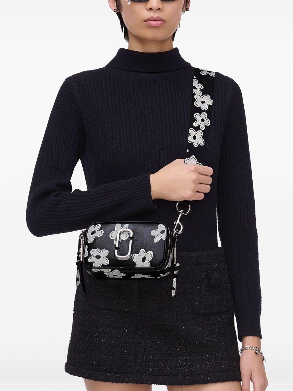 The Daisy Snapshot crossbody bag<BR/><BR/><BR/> 2S5HCR014H02 005 MARC JACOBS 