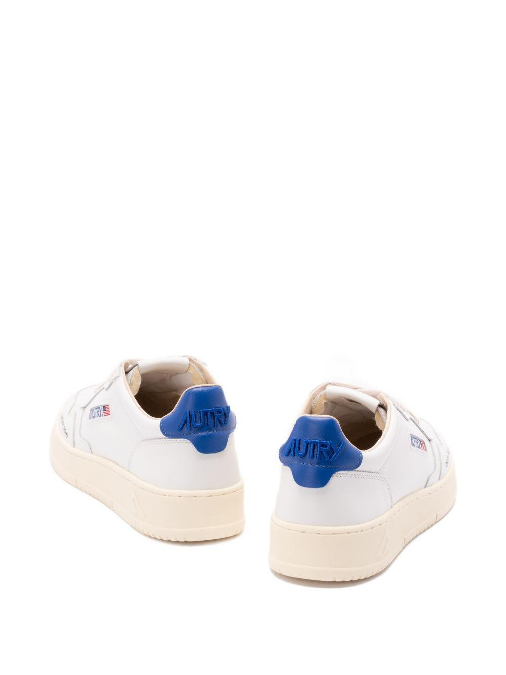 Medalist Low sneakers AULM DL01WHITE/BEAUCOUP BLUE AUTRY 