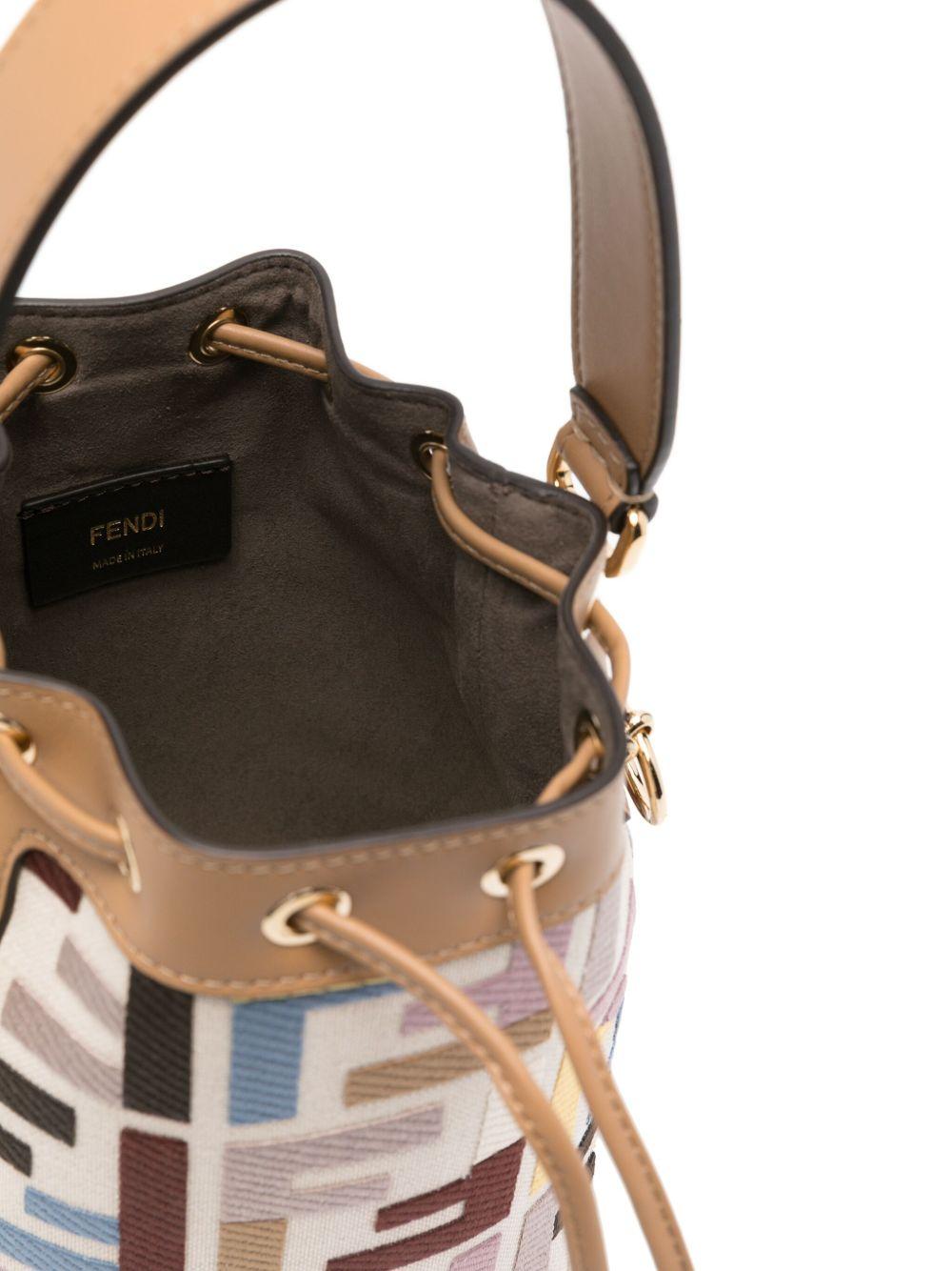  8BS093 AT13F1QHS FENDI 