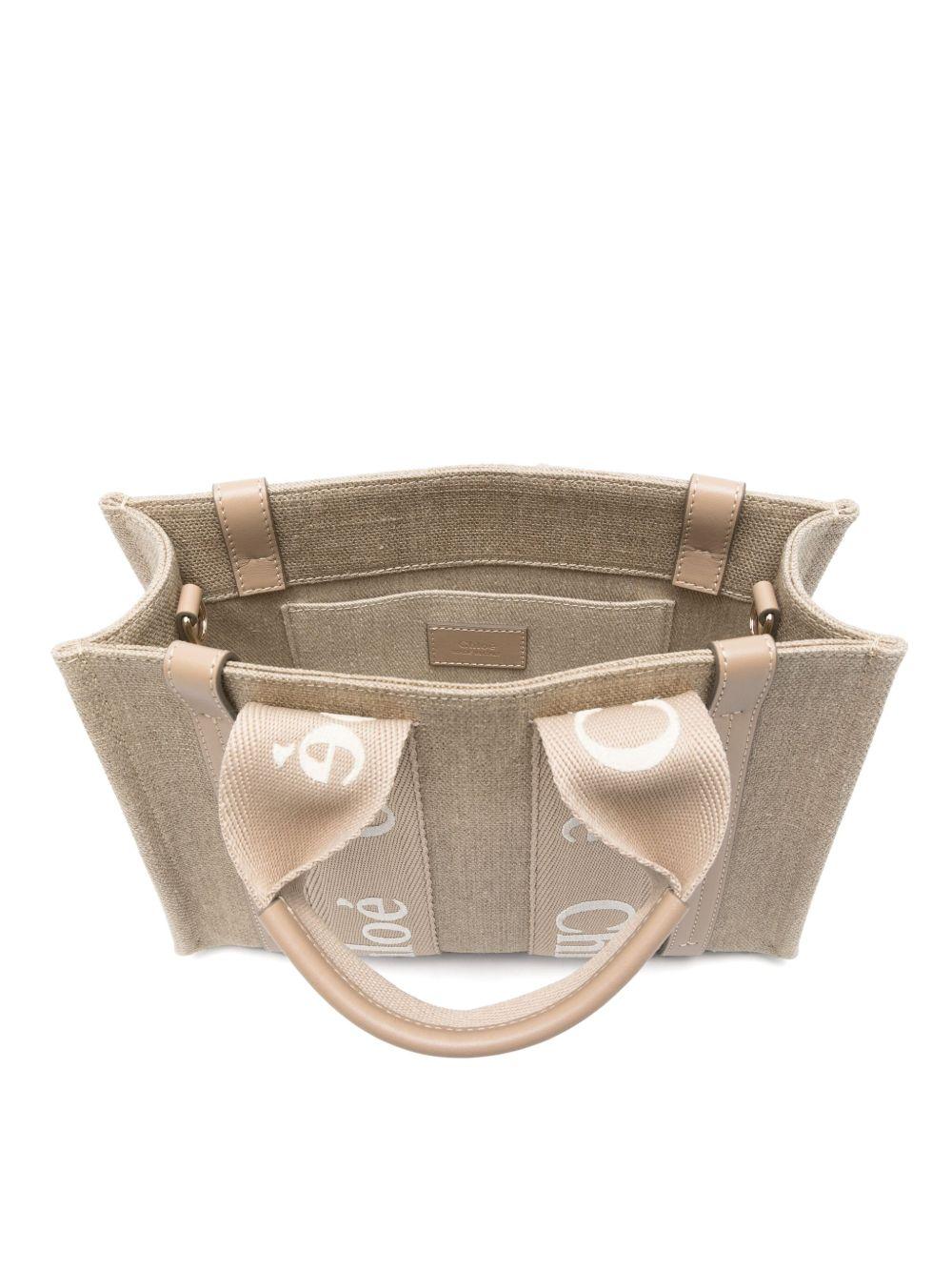 Small Woody logo-strap tote bag CHC23AS397L17 20E CHLOÉ 