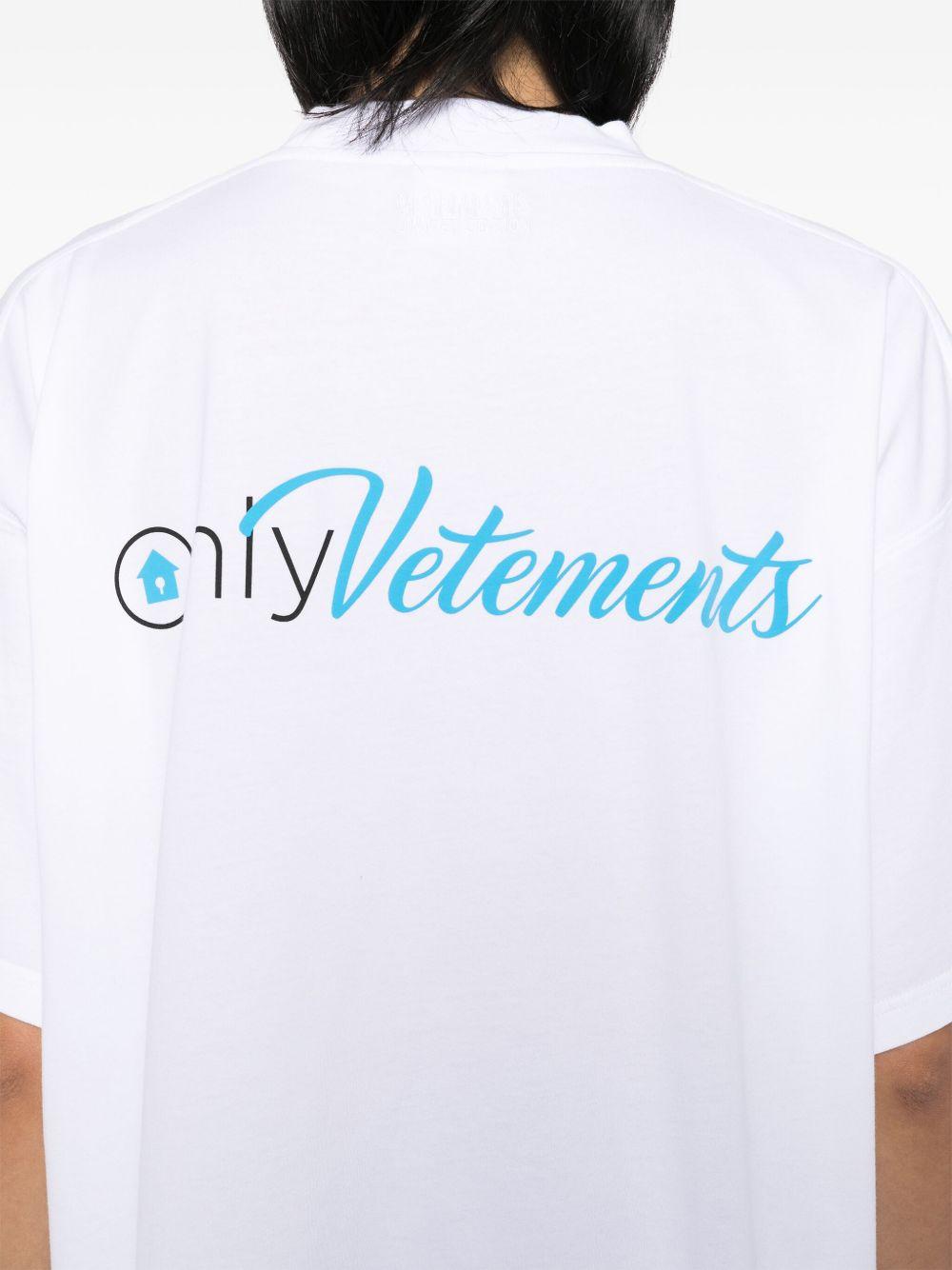 Logo-print T-shirt<BR/><BR/><BR/> UA66TR755 W VETEMENTS 