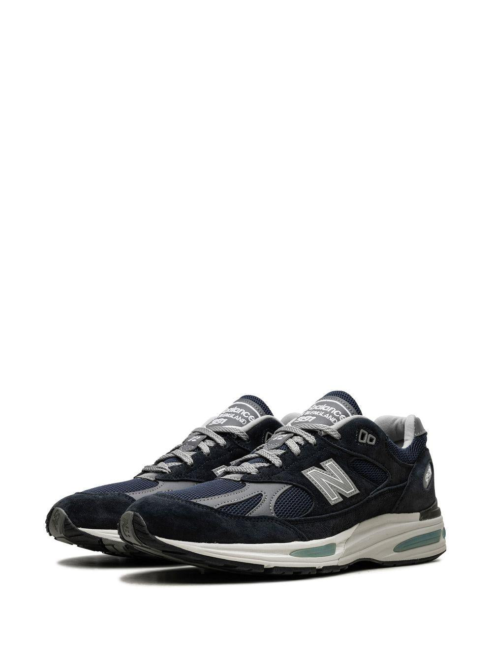 991v2 "Dark Navy" suede sneakers<BR/><BR/><BR/> U991NV2 NAVY D NEW BALANCE 