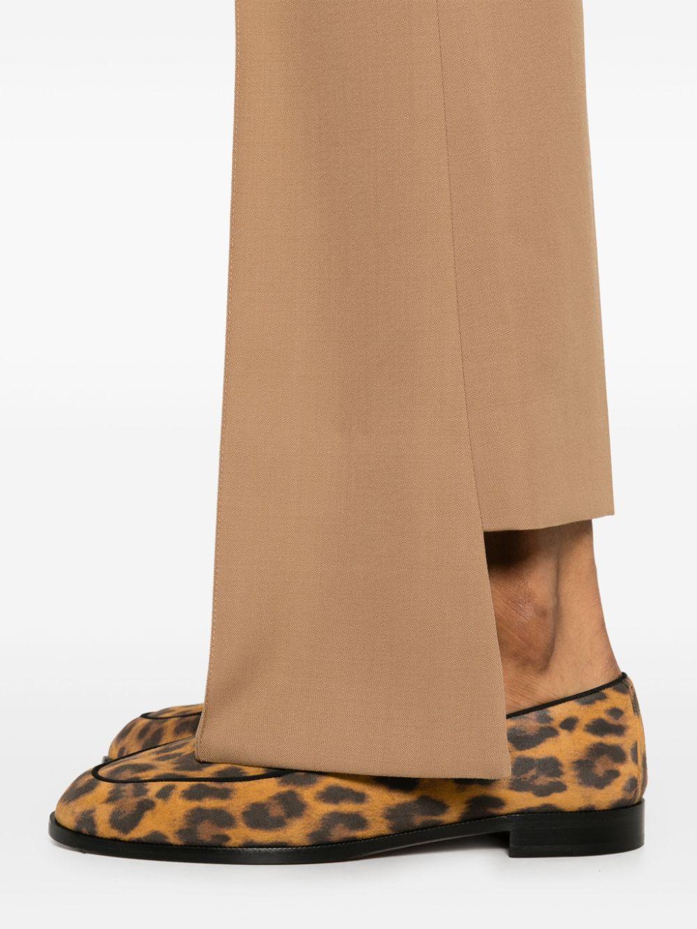 Pintuck bootcut trousers<BR/><BR/> CH24APA32063 205 CHLOÉ 