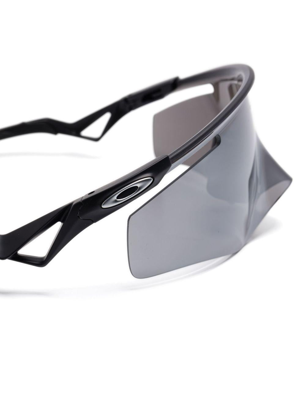 QNTM KATO 0OO9481D 948101 OAKLEY 