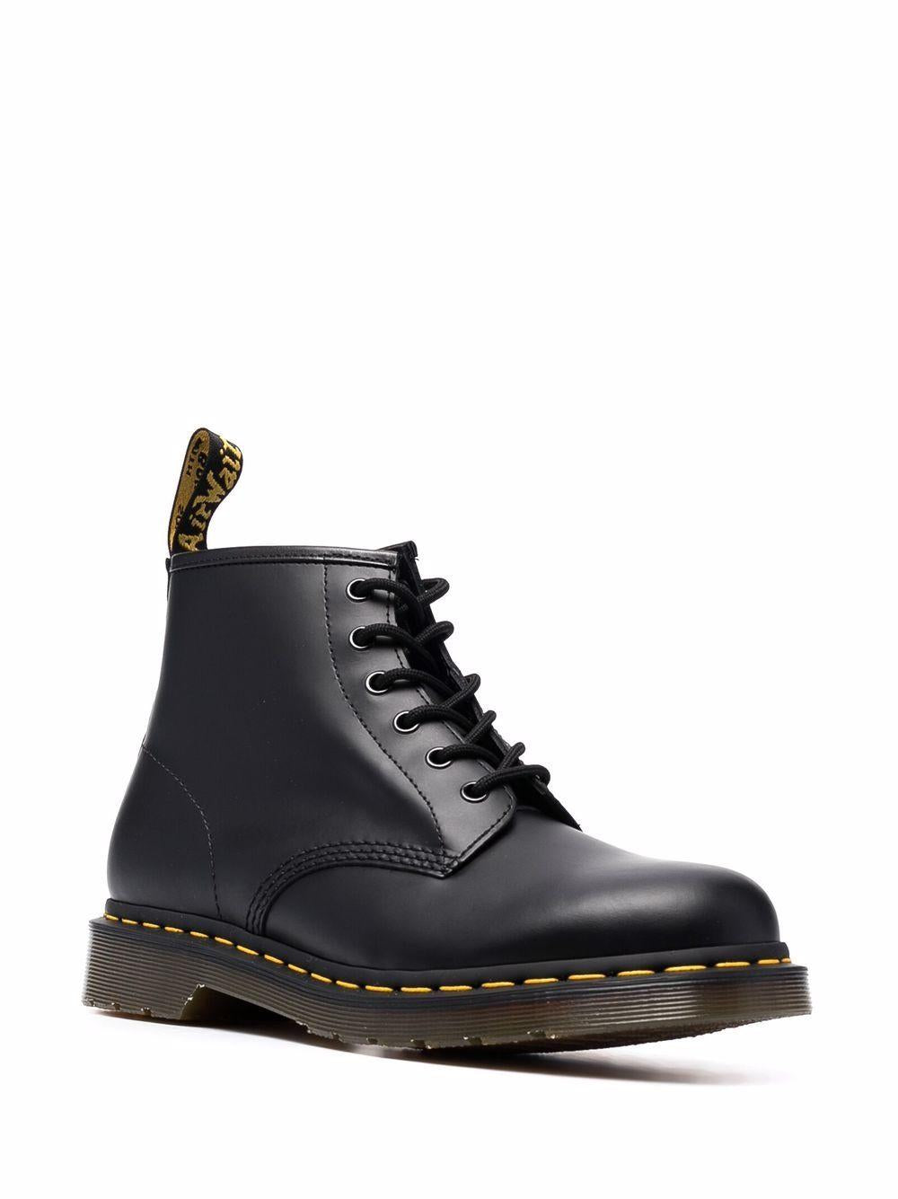 101 lace-up boots<BR/><BR/><BR/> 26230001 101 YSBLACK SMOOTH DR. MARTENS 