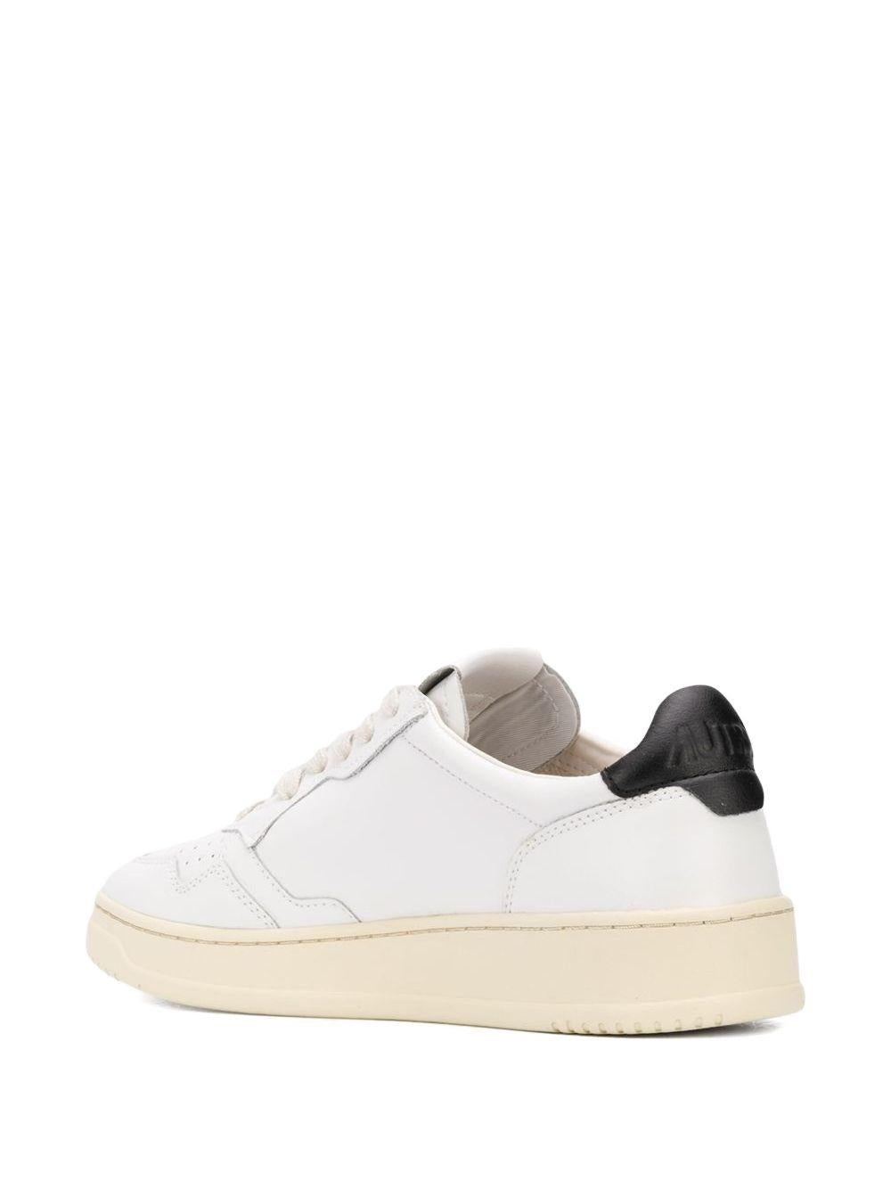 Medalist sneakers AULM LL12WHT/SPACE AUTRY 