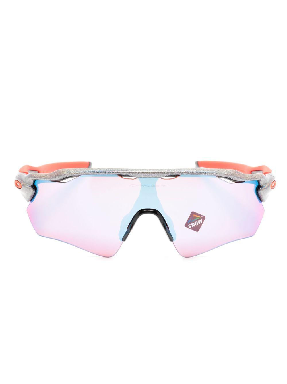 Radar EV Path Heritage Collection<BR/> 0OO9208 9208D7 OAKLEY 