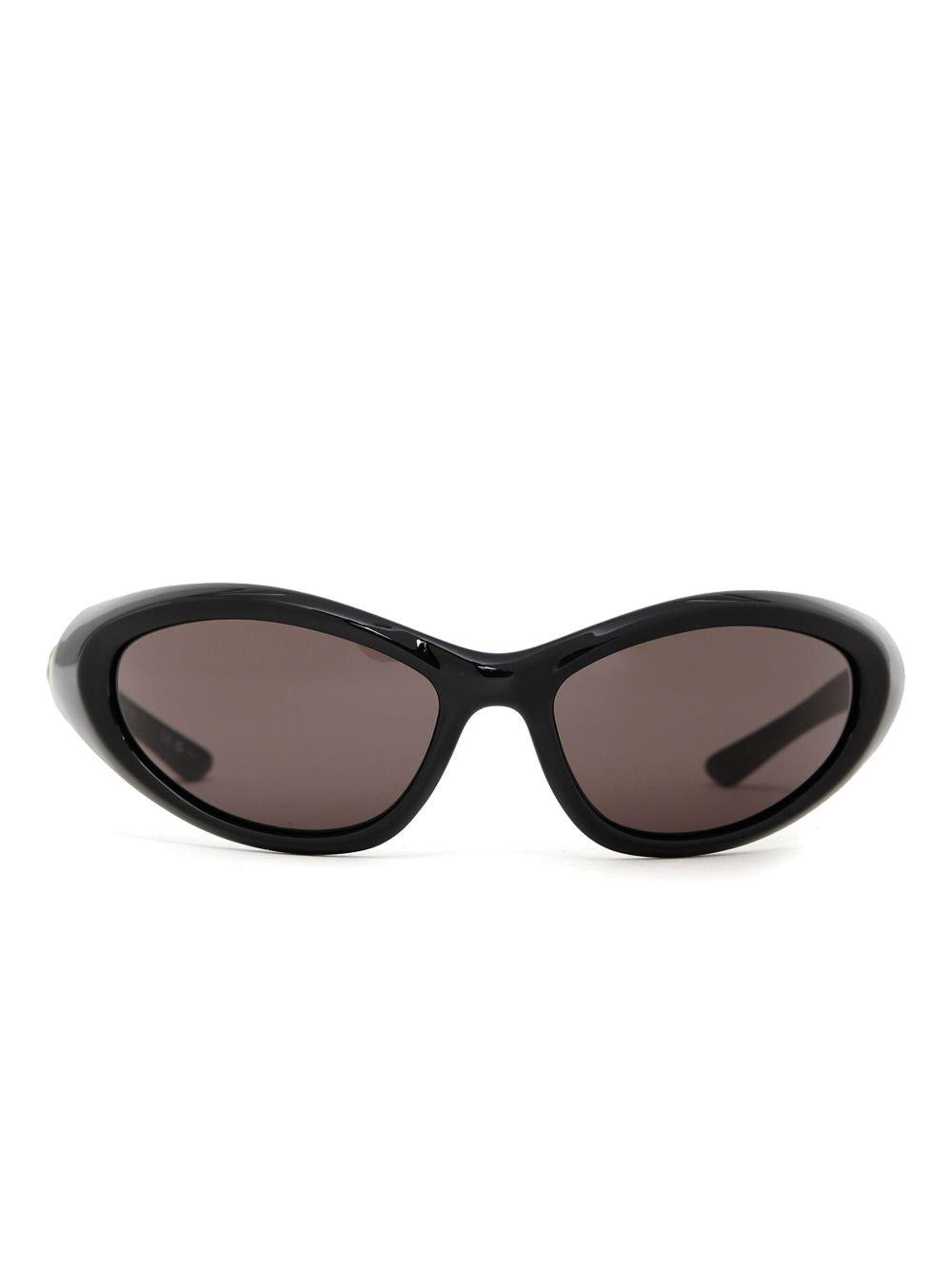 Sporty B sunglasses<BR/><BR/><BR/> 812604 T00071000 BALENCIAGA 