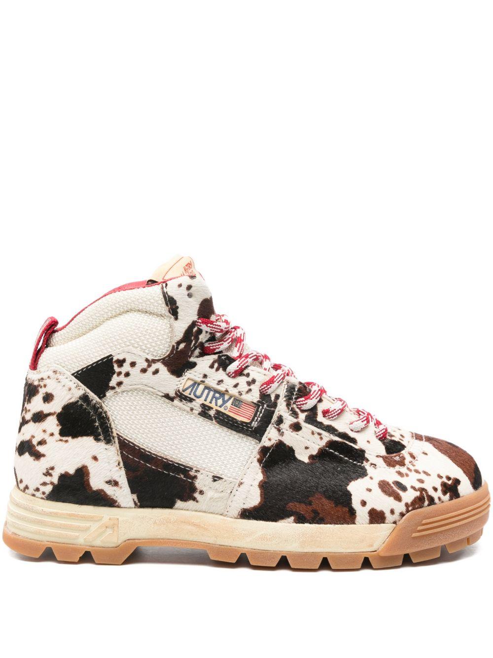 MARSHMALLOW AND BROWN HORSE-EFFECT MALGA HBMW PF01BROWN/MARSH AUTRY 