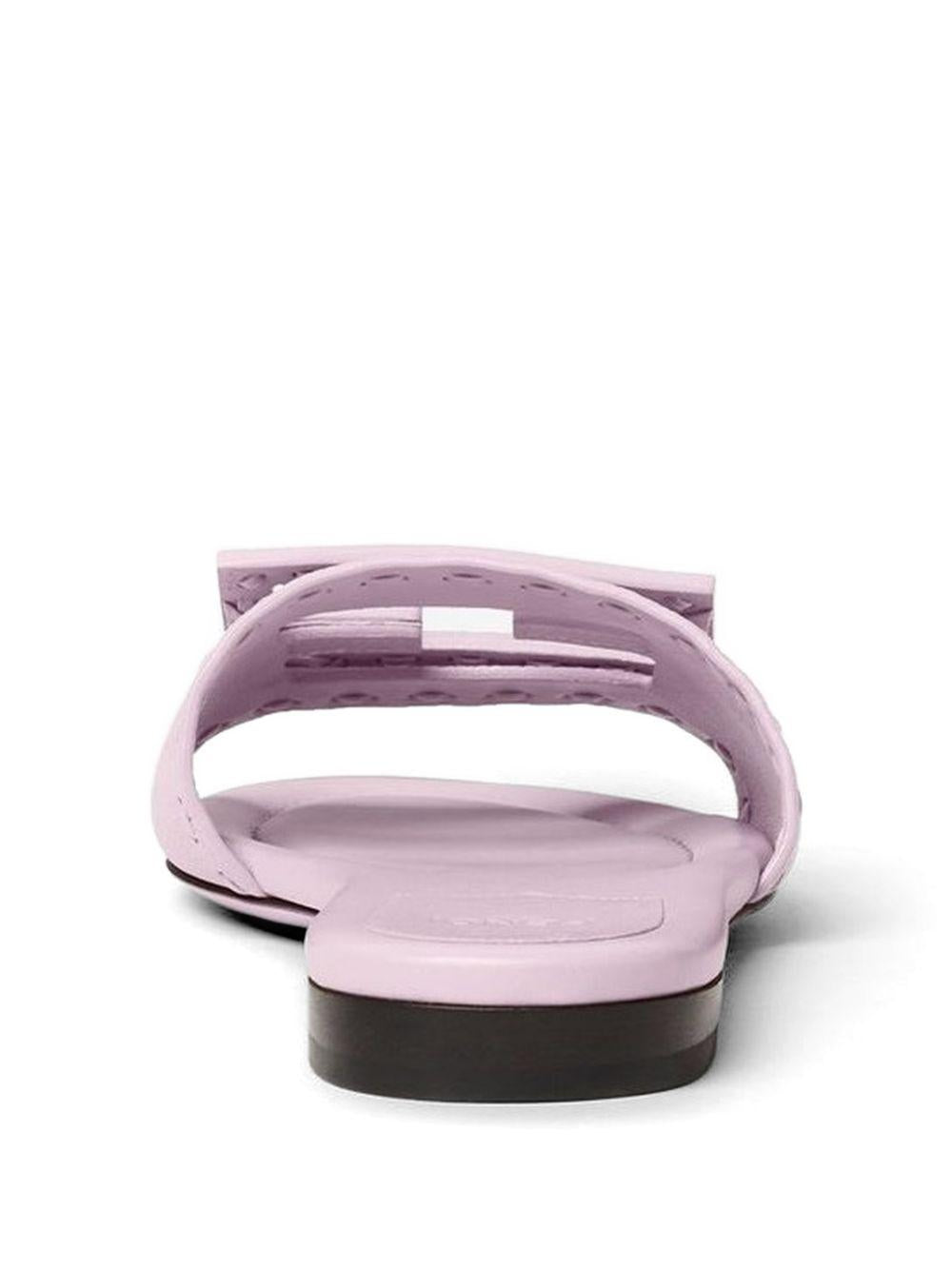 Baguette leather slides 8R8136 AQY2F0U6M FENDI 