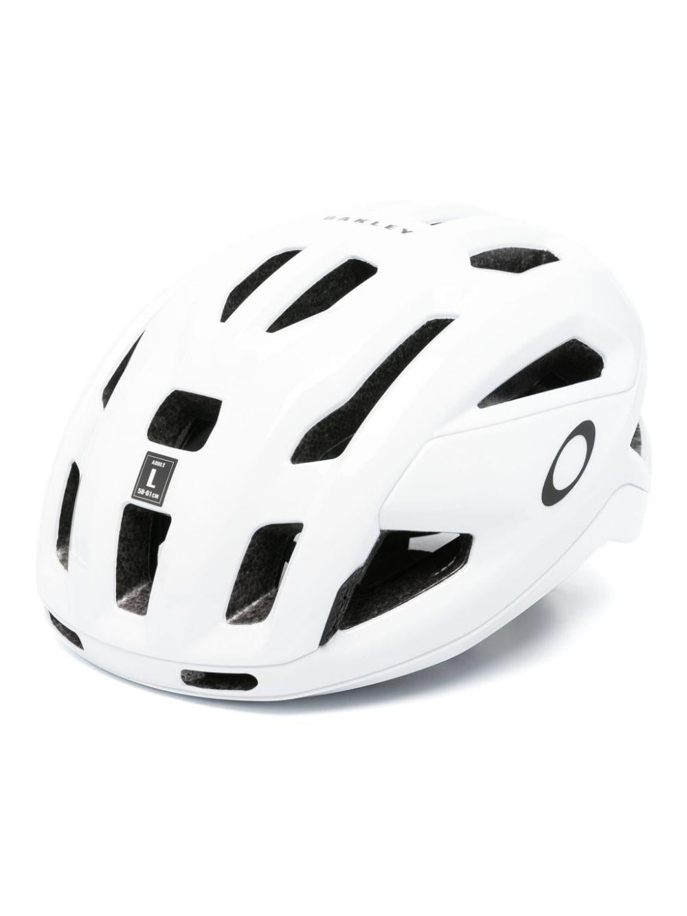Aro3 Endurance helmet<BR/><BR/><BR/> FOS901301. 11A OAKLEY 