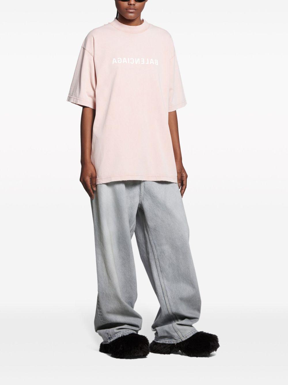 Mirror logo-print T-shirt<BR/><BR/> 764235. TNVV85708 BALENCIAGA 