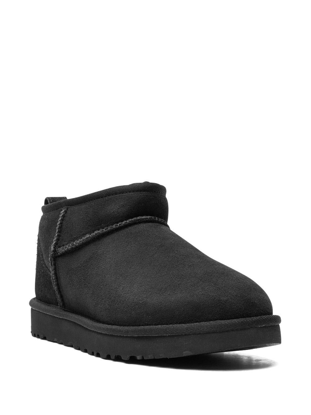 Classic Ultra Mini boots 1116109 BLK UGG 