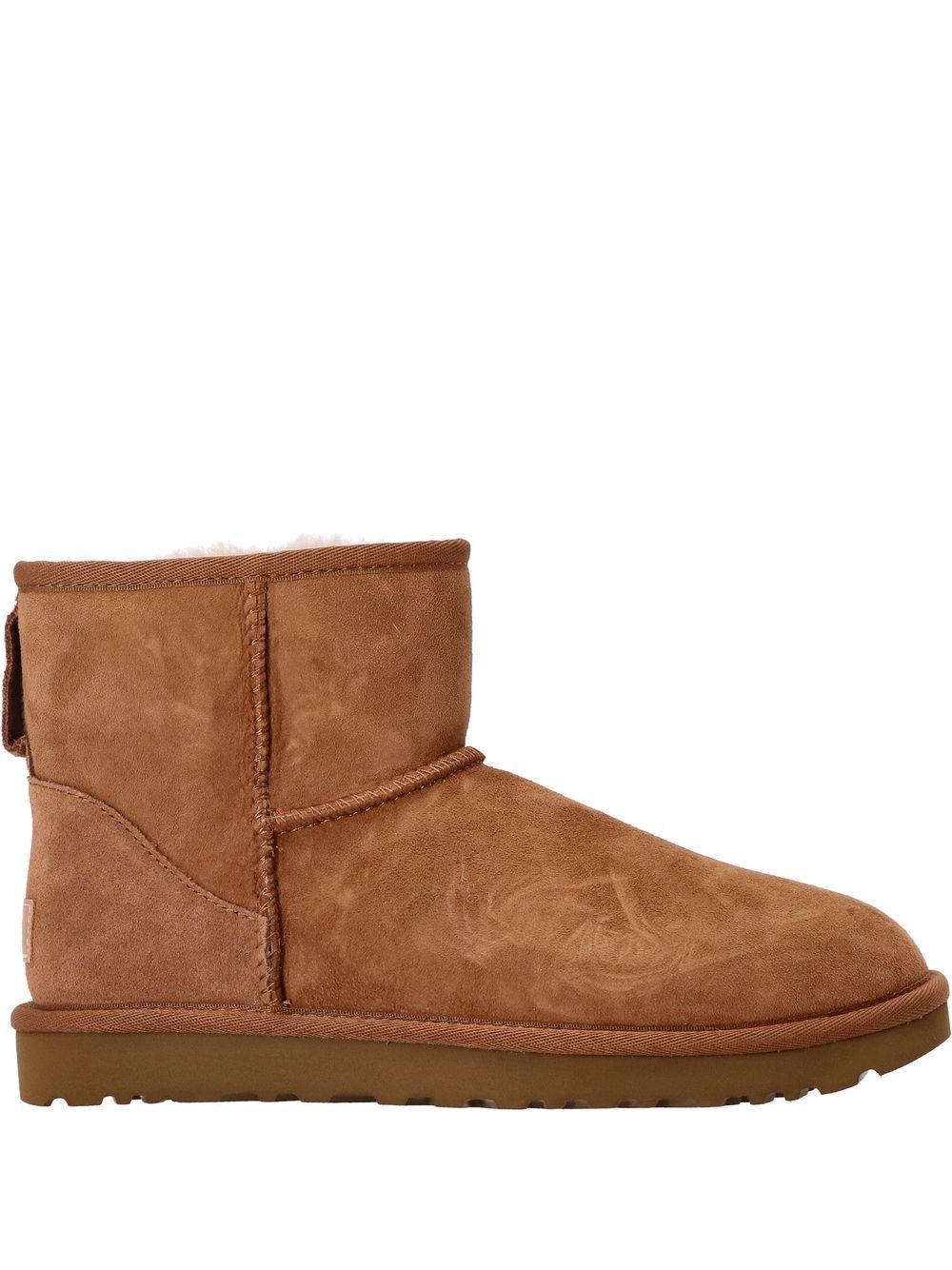 Classic Mini II boots 1016222 CHE UGG 