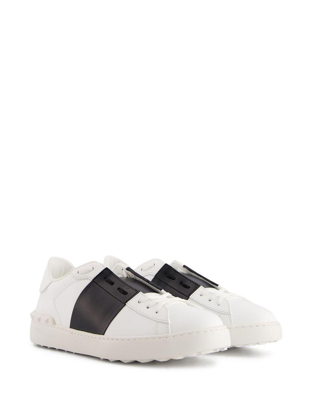Rockstud low-top sneakers<BR/><BR/> 7Y2S0830BLU A01 VALENTINO GARAVANI 