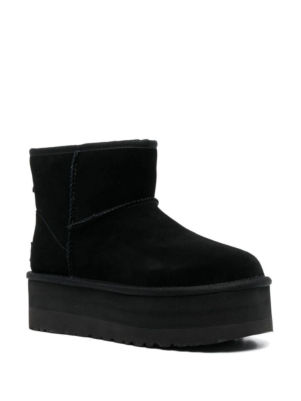Classic Mini Platform boots 1134991 BLK UGG 