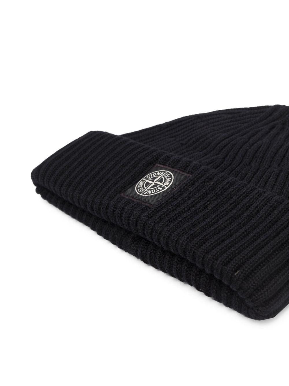 black Compass-motif ribbed beanie 7715N22C3 V0029 STONE ISLAND 