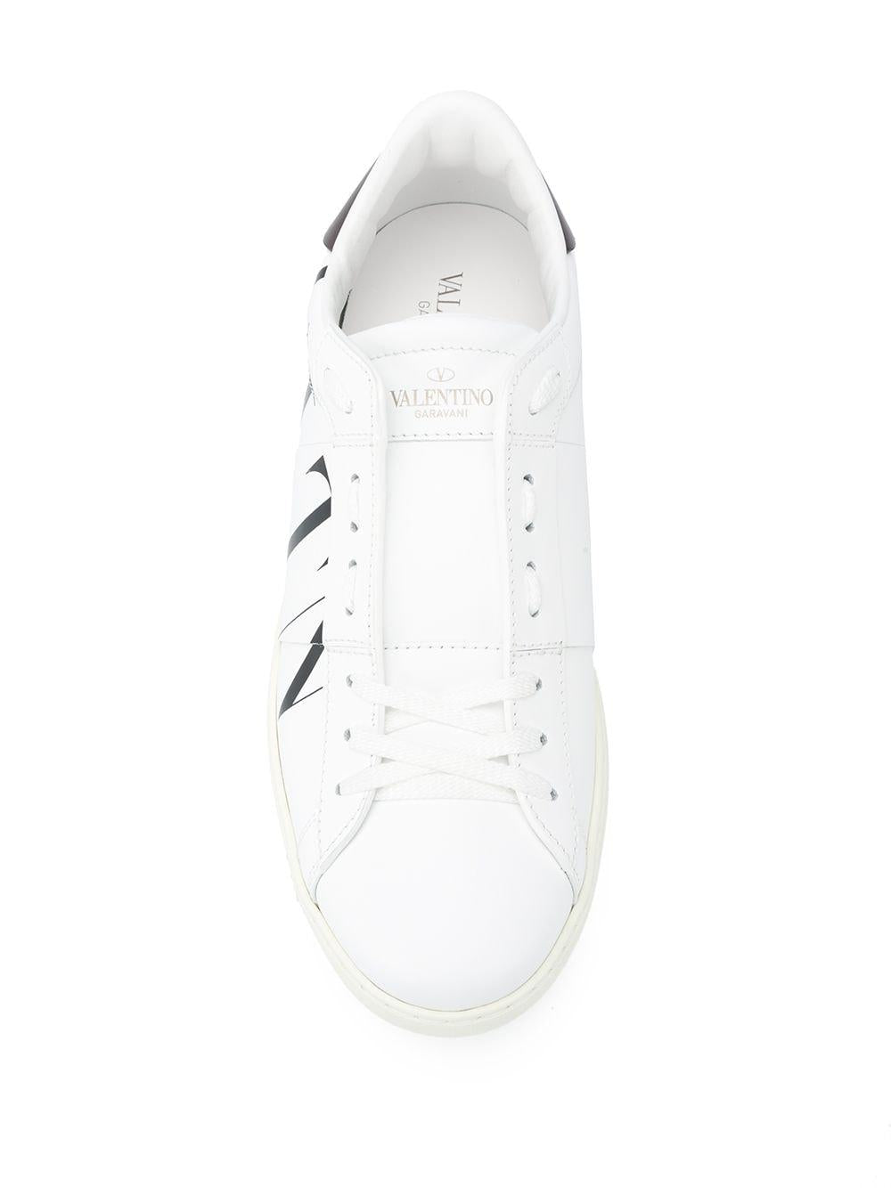 VLTN Open low-top sneakers<BR/><BR/><BR/> 5Y2S0830PST A01 VALENTINO GARAVANI 
