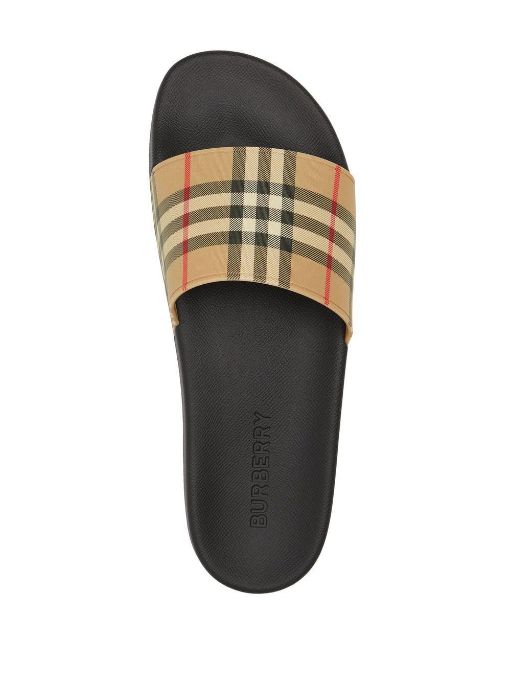 slide sandals with vintage heck motif 8056942 A7028 BURBERRY 