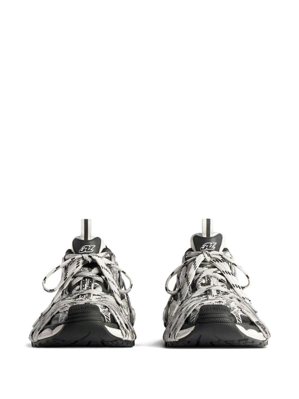 Men's 3xl Extreme Laces Logo Sneaker 825597 W3XHL9010 BALENCIAGA 