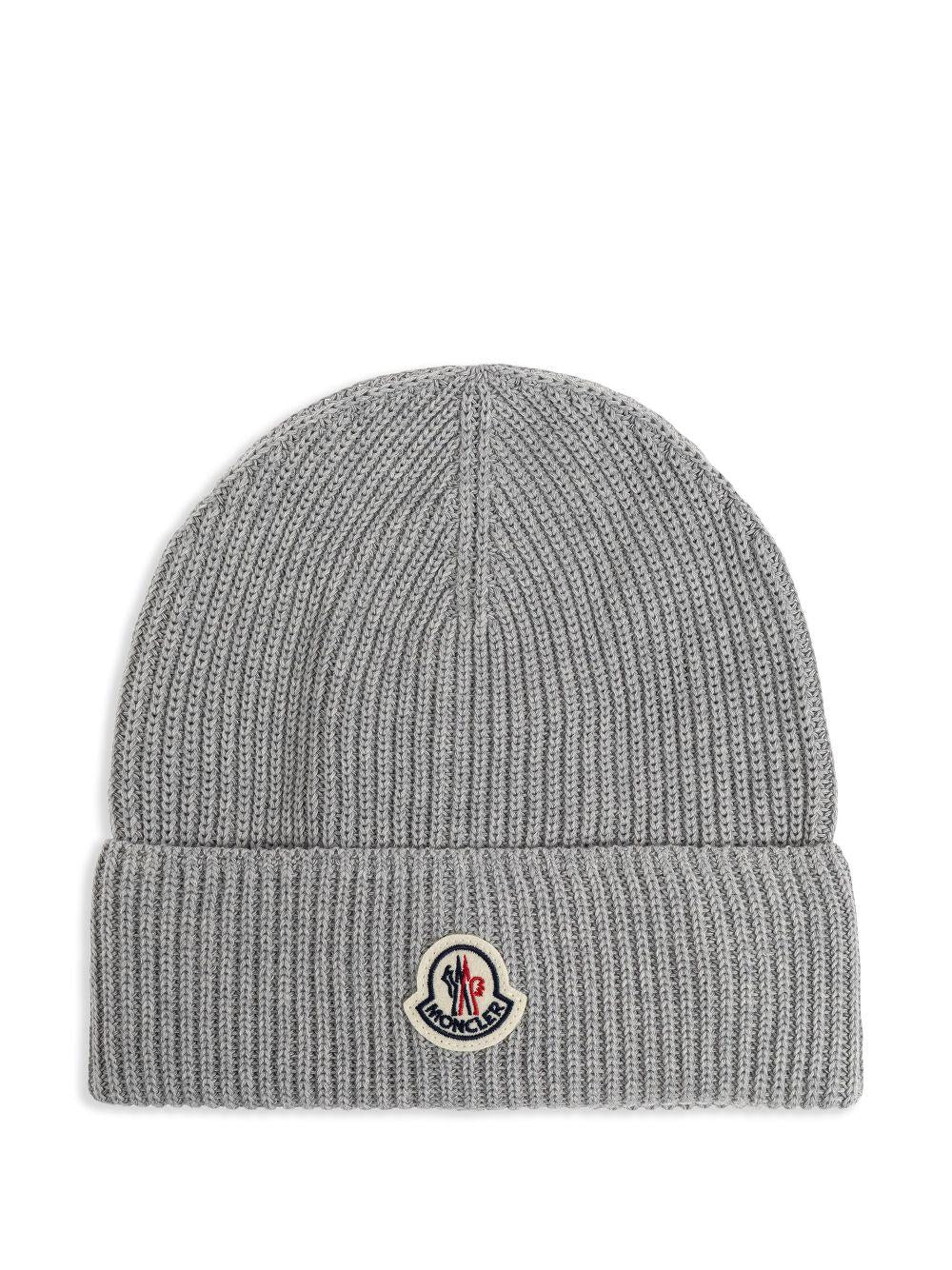 Logo-patch beanie<BR/><BR/><BR/> K10913B00028 M1367985 MONCLER 