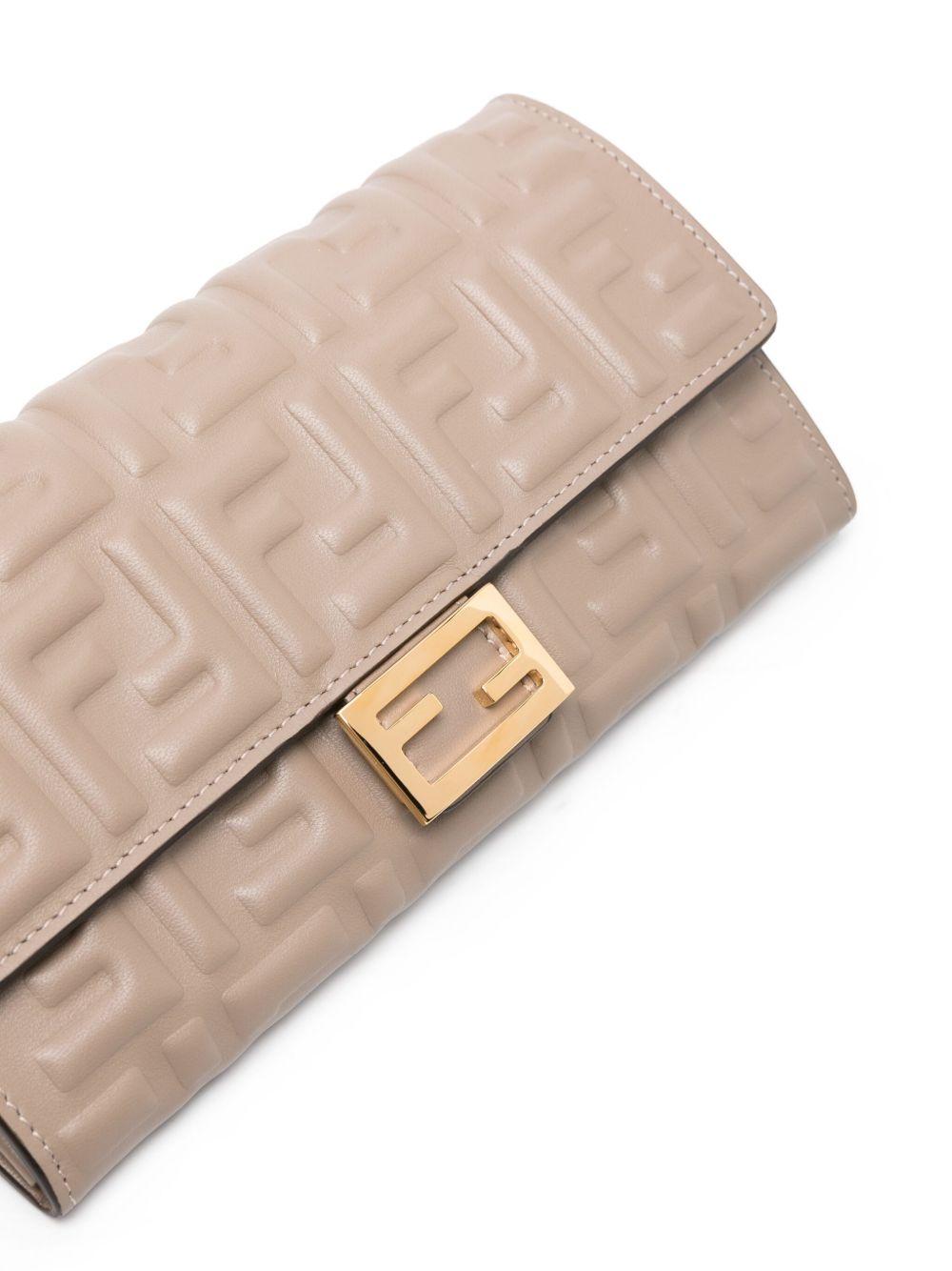 Baguette Continental With Chain 8M0365 AAJDF0E65 FENDI 