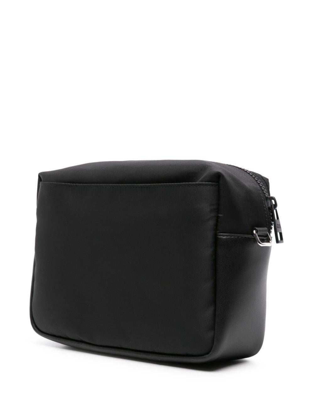 Logo-print messenger bag<BR/><BR/><BR/> 791772 1AAS31095 ALEXANDER MCQUEEN 