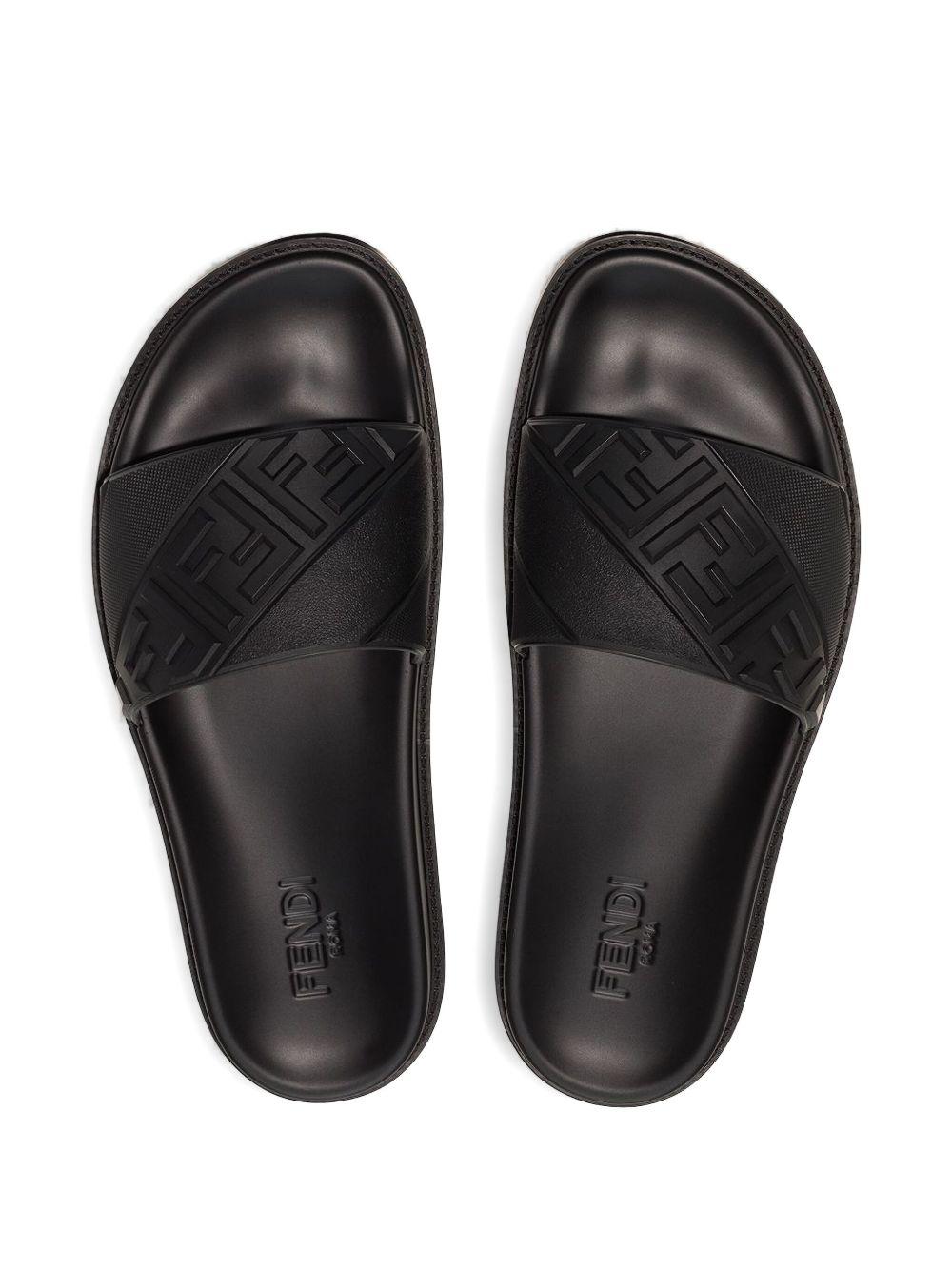 Rubber slides 7X1377 ABO2F0QA1 FENDI 