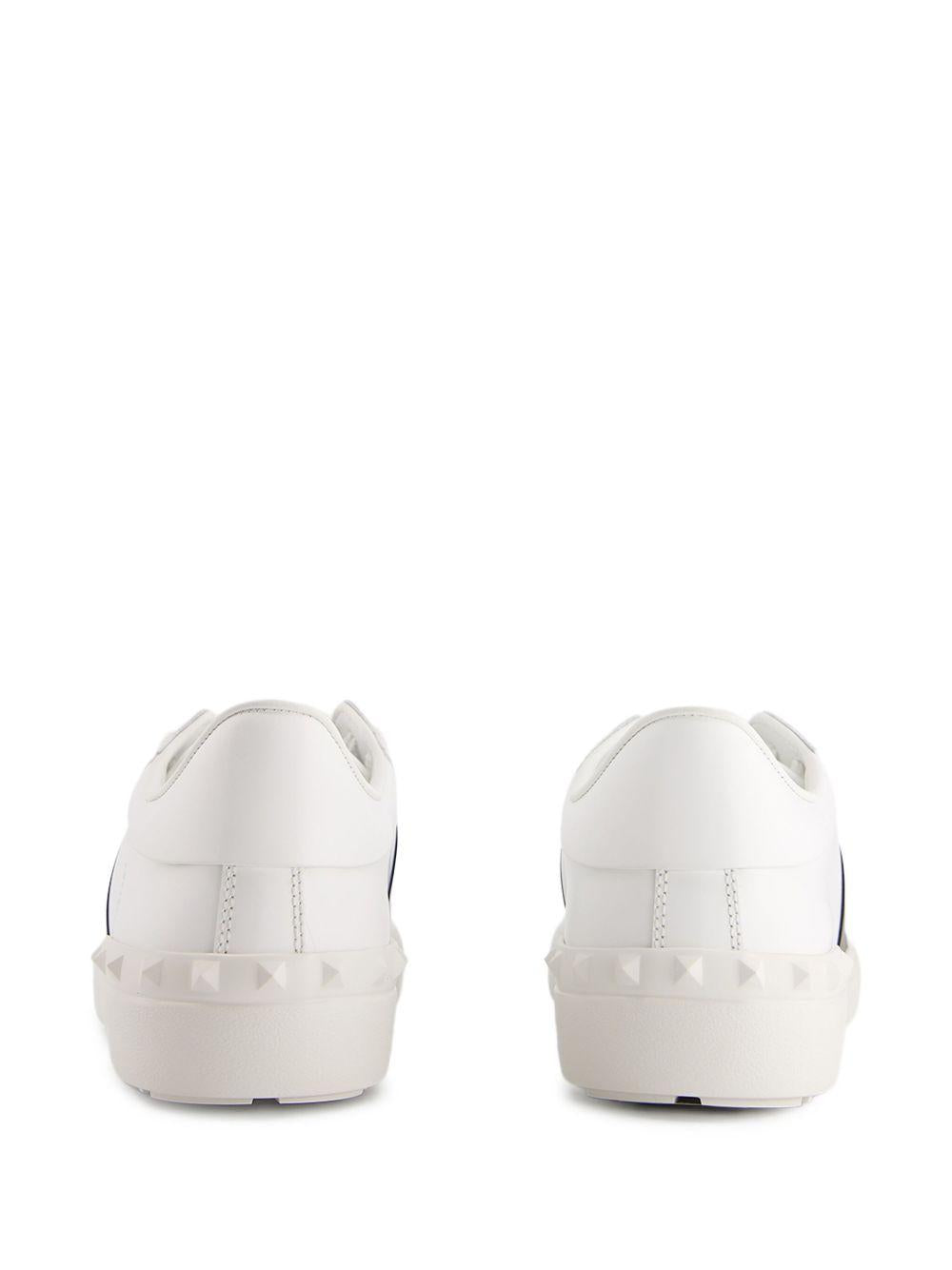 Rockstud low-top sneakers<BR/><BR/> 7Y2S0830BLU A01 VALENTINO GARAVANI 