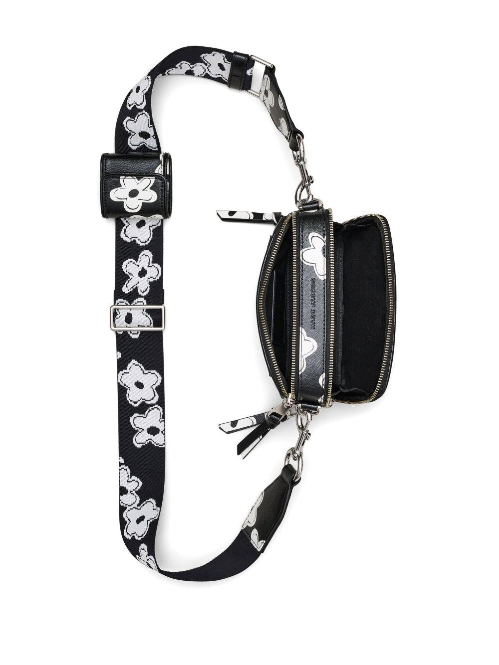 The Daisy Snapshot crossbody bag<BR/><BR/><BR/> 2S5HCR014H02 005 MARC JACOBS 