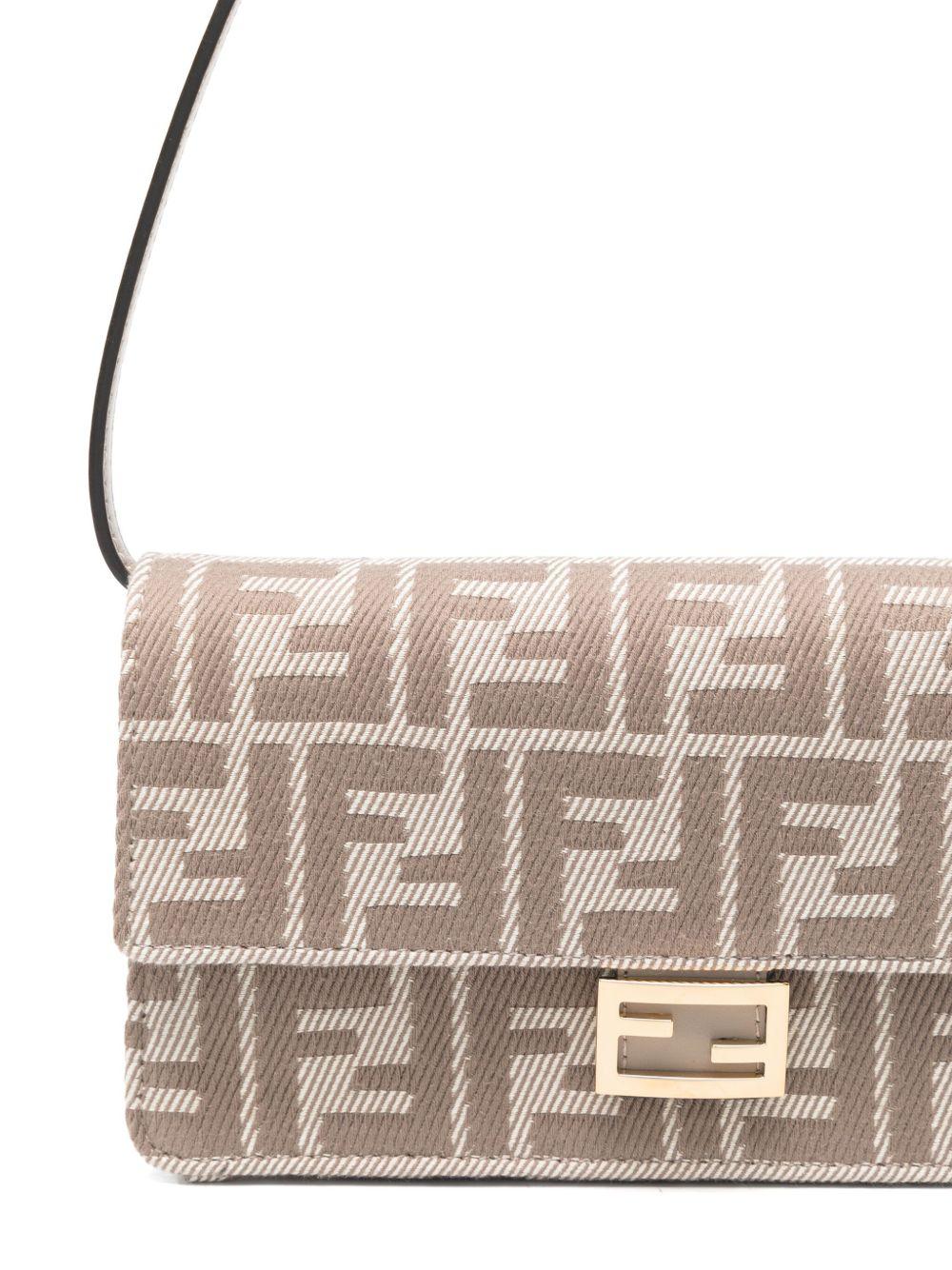  8M0498 AUNJF1SNP FENDI 