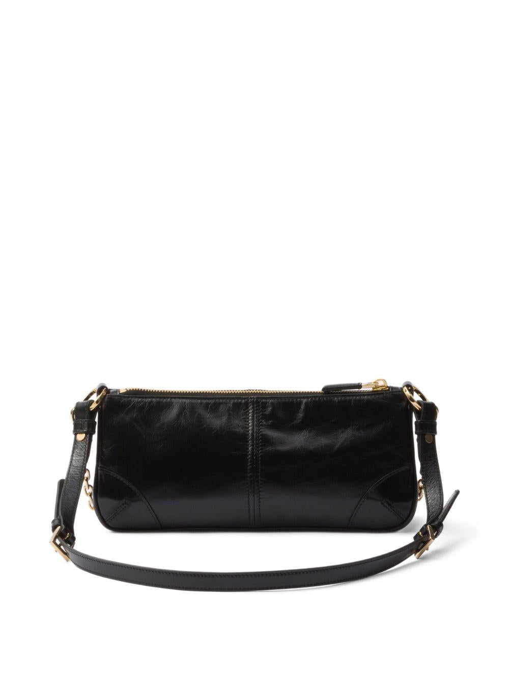 Re-Edition 2002 medium leather shoulder bag 1BC2212CYR V-OOMF0002 PRADA 