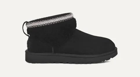 Classic Ultra Mini Maxi Curly 1158263 BLK UGG 