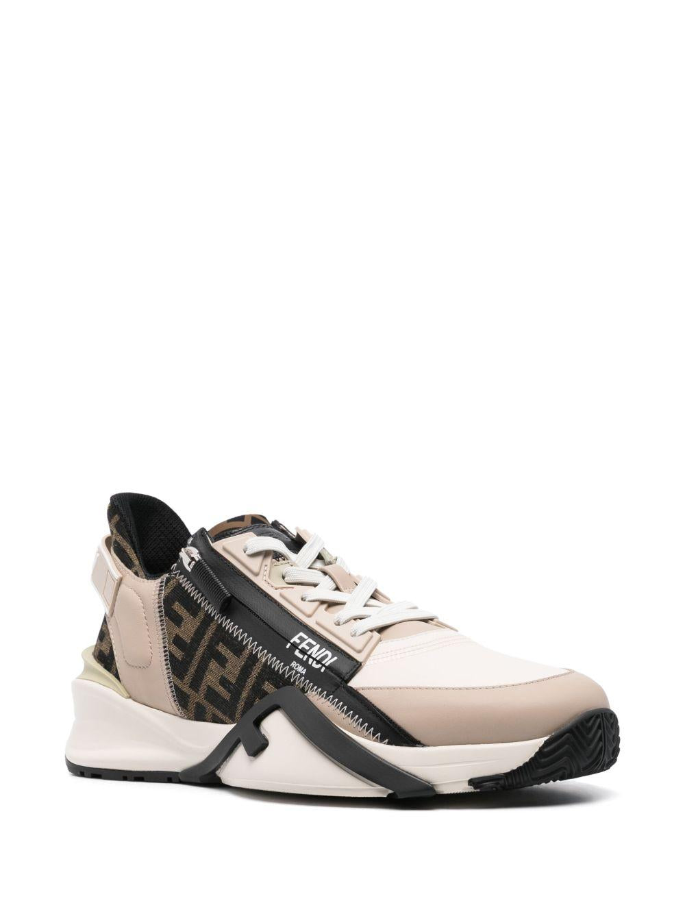  7E1392 AJZHF1OU2 FENDI 