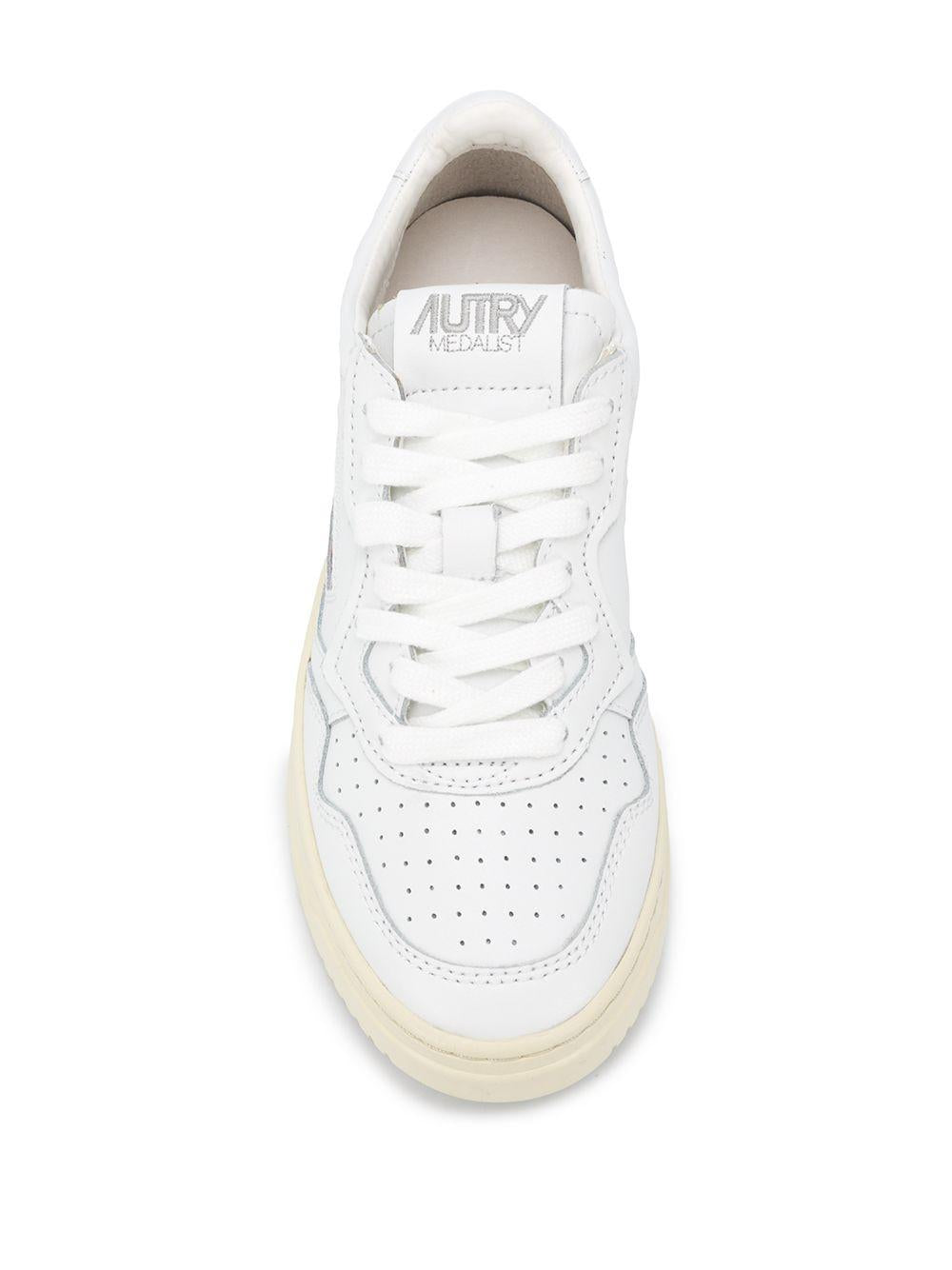 Medalist sneakers AULW LL15WHT/WHT AUTRY 