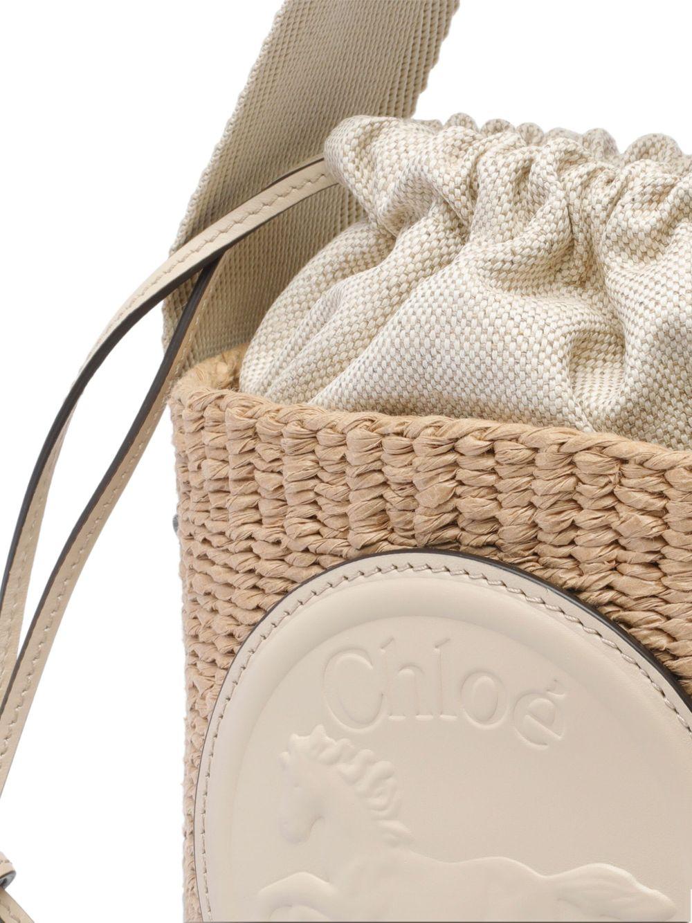Small Horse Medal basket in natural fibres CHC25SS592O82 22J CHLOÉ 