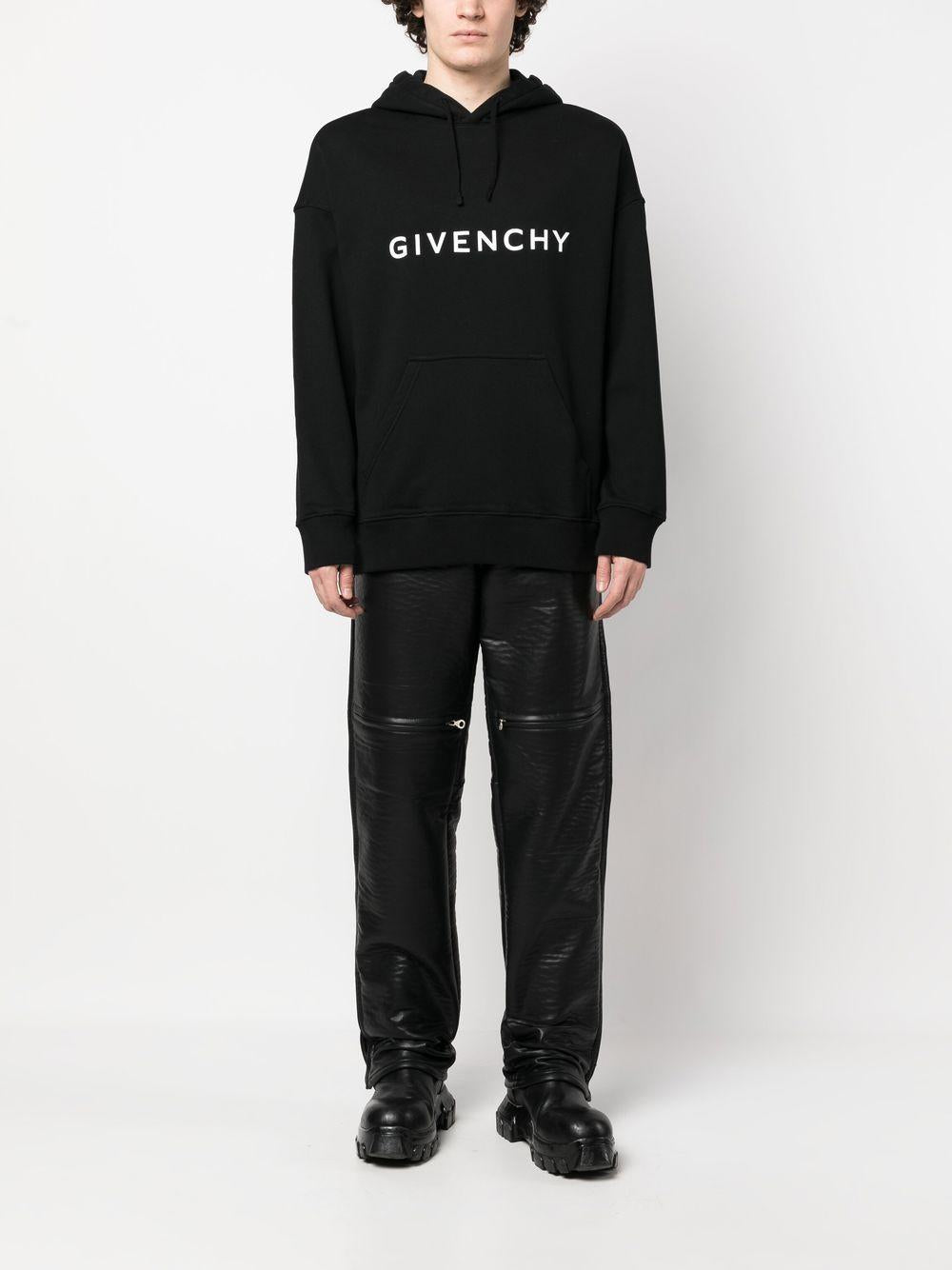 Logo-print drawstring hoodie BMJ0HC3 YAC001 GIVENCHY 