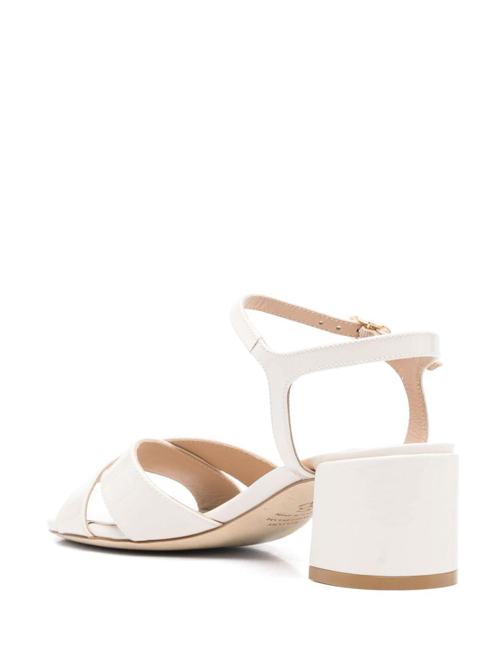 STUART WEITZMAN SK710CRM