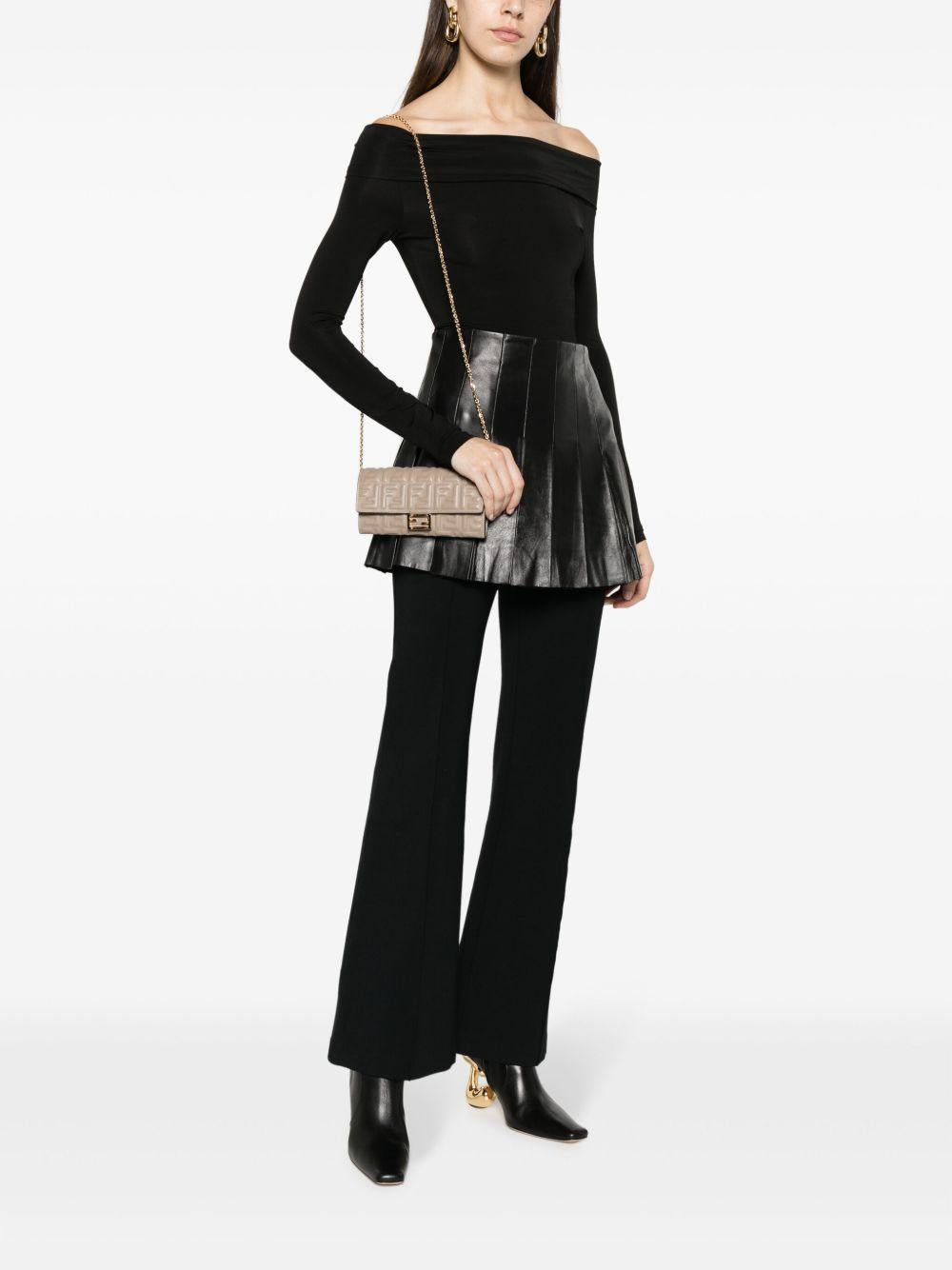 Baguette Continental With Chain 8M0365 AAJDF0E65 FENDI 