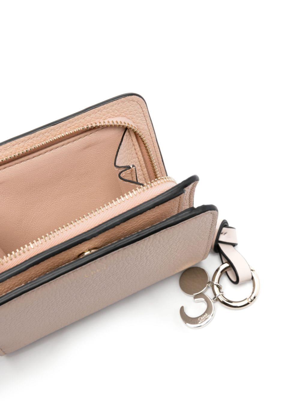 Alphabet Wallet CHC22WP765F57 6J5 CHLOÉ 