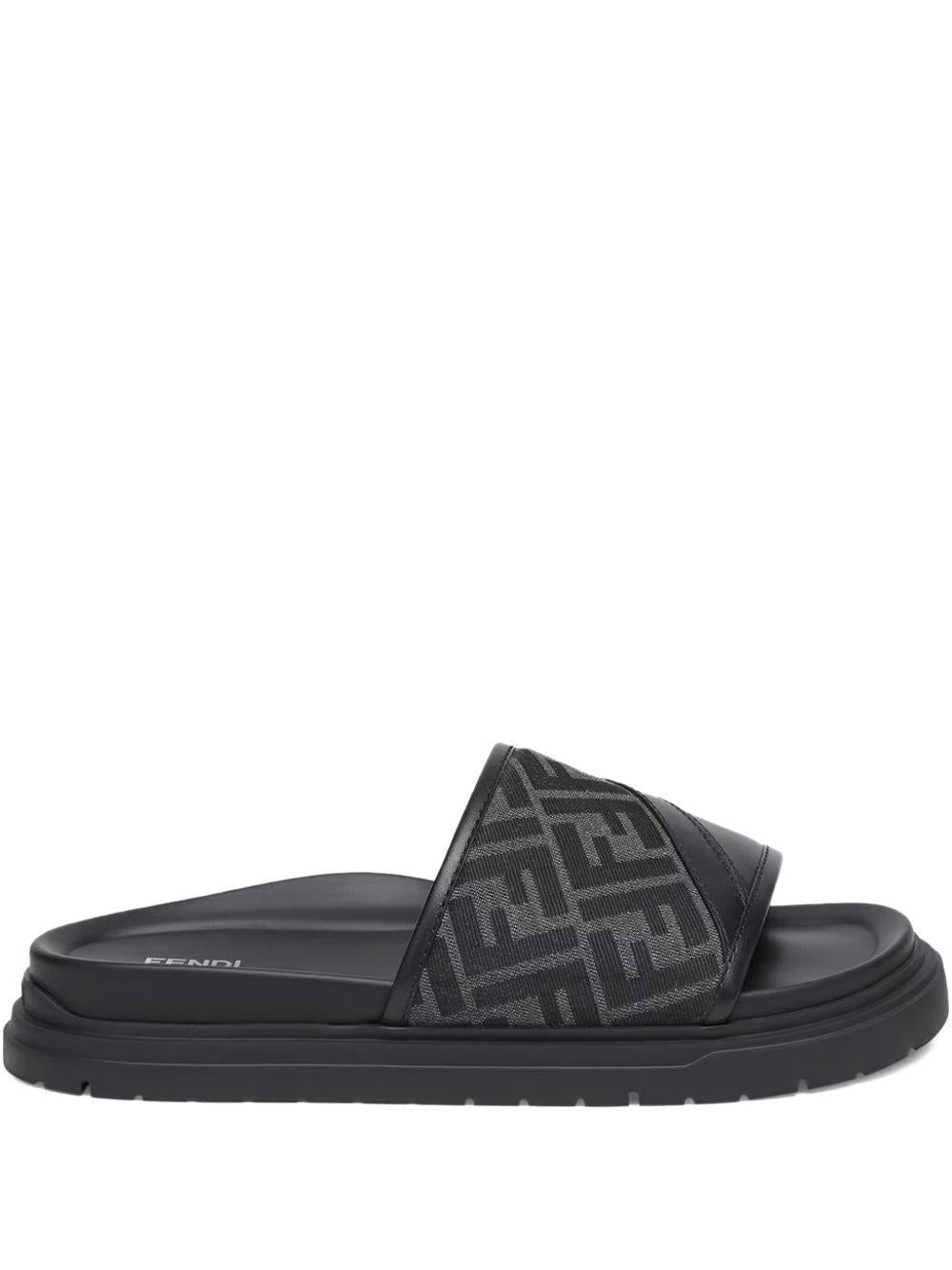 Diagonal Slides 7X1674 AF5TF1OOG FENDI 