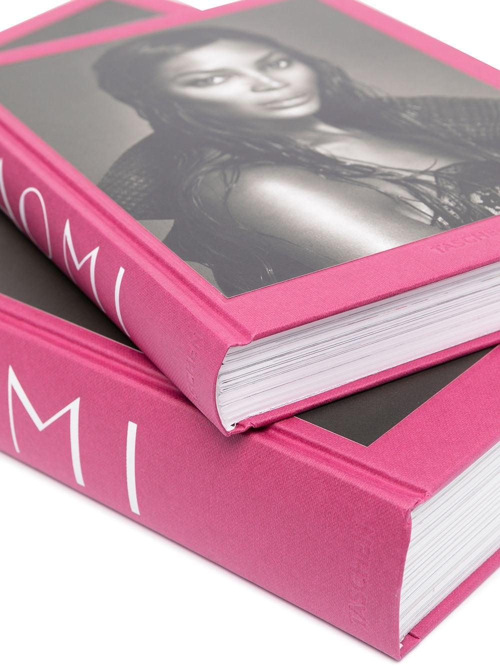 Naomi. Updated Edition 9783836563529  TASCHEN 