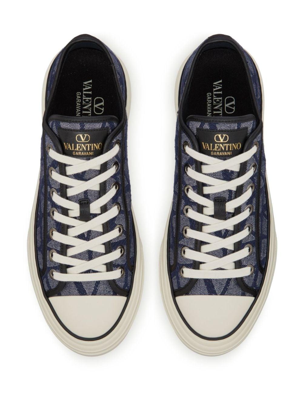 Toile Iconographe Totaloop denim-effect sneakers 4Y2S0H02HQW YEX VALENTINO GARAVANI 