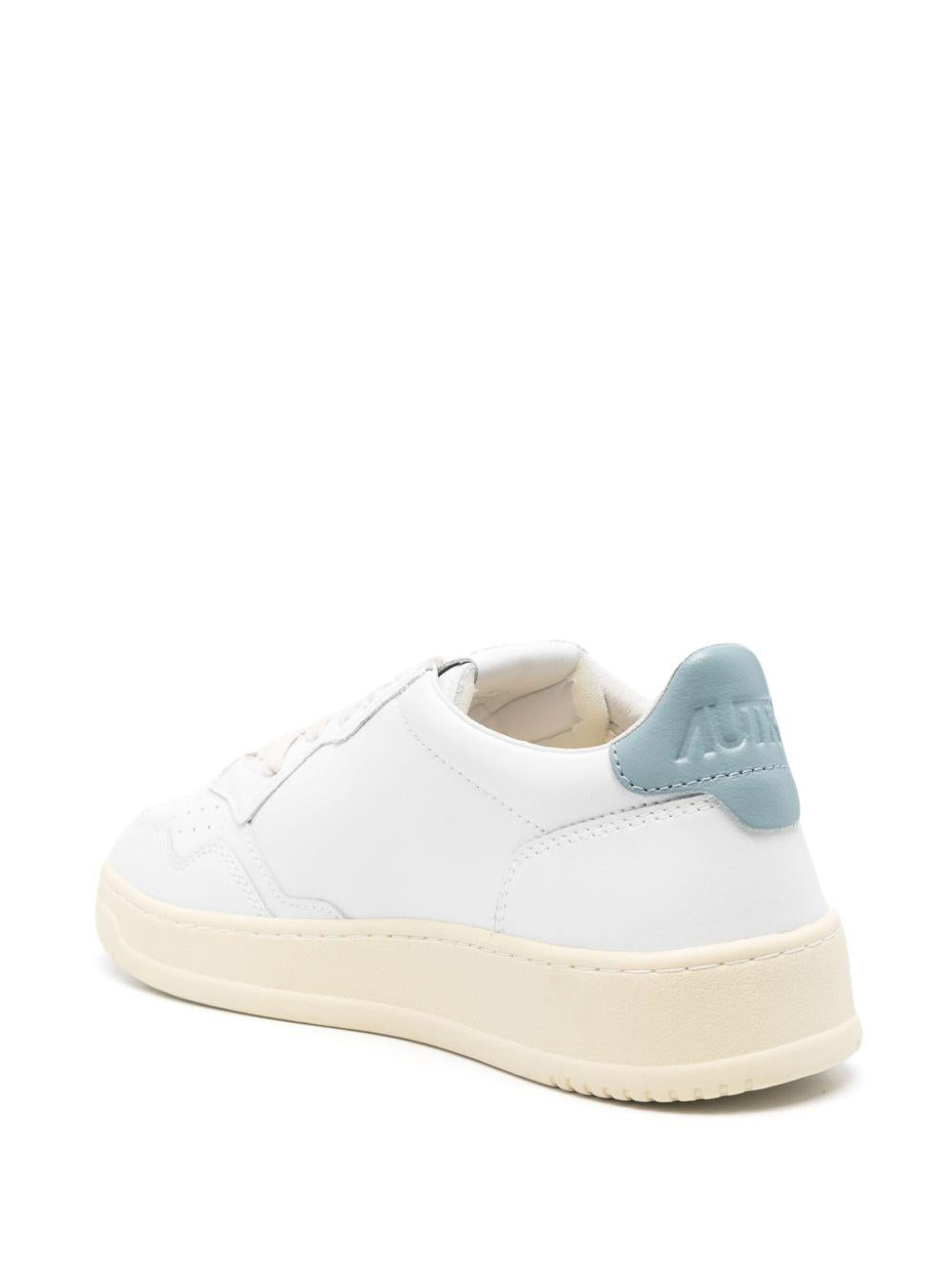 Medalist low sneakers AULM LL79WHT/SLV BLUE AUTRY 
