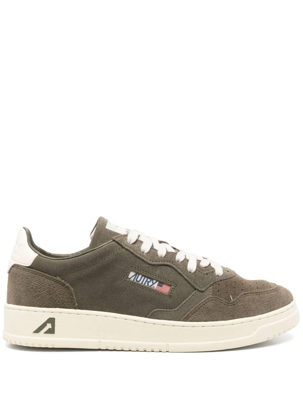MEDALIST LOW SNEAKERS IN MILITARY CANVAS AULM UH04MISLET/WHT AUTRY 