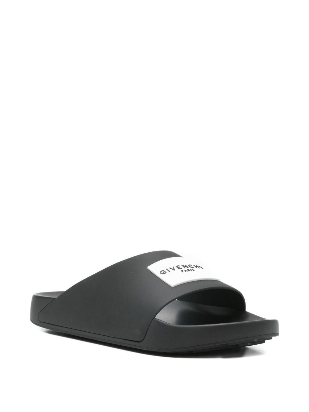 Label Slide mules in rubber BH302MH1XL 001 GIVENCHY 