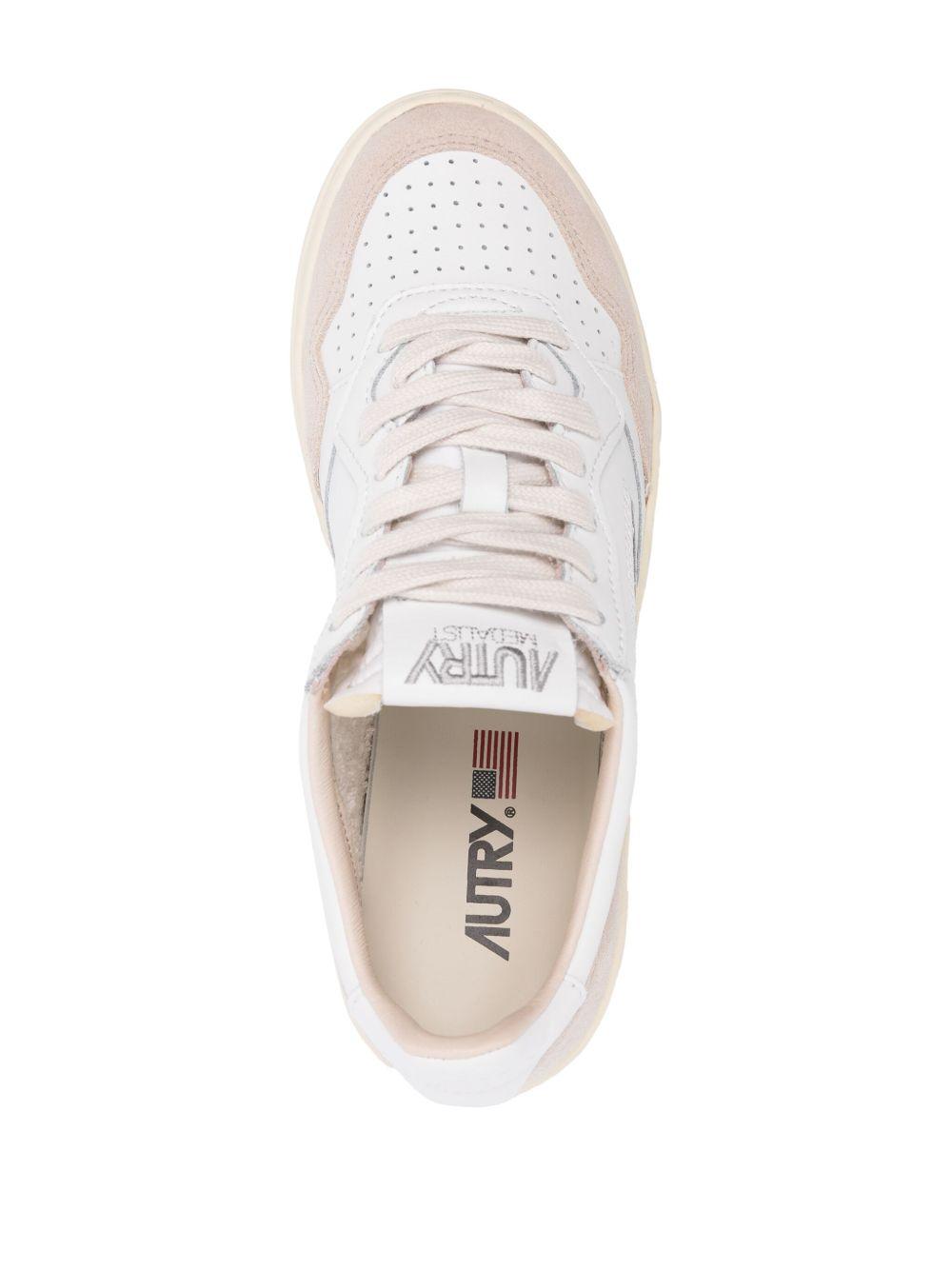 MEDALIST LOW SNEAKERS IN WHITE LEATHER AULW LS33WHITE AUTRY 