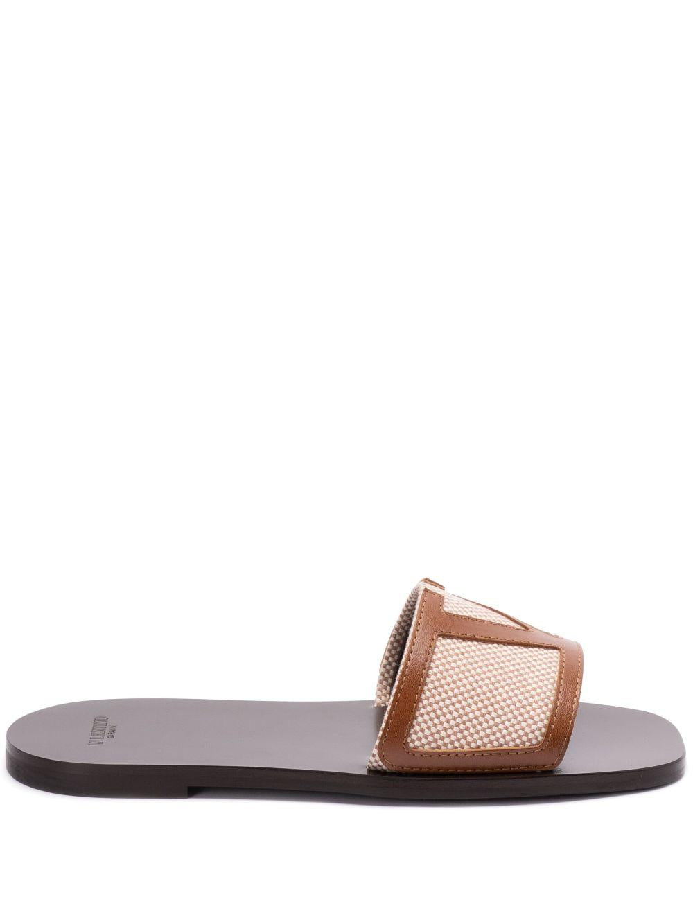 Superstar slides sandals 6W2S0LK2JHB ZS5 VALENTINO GARAVANI 