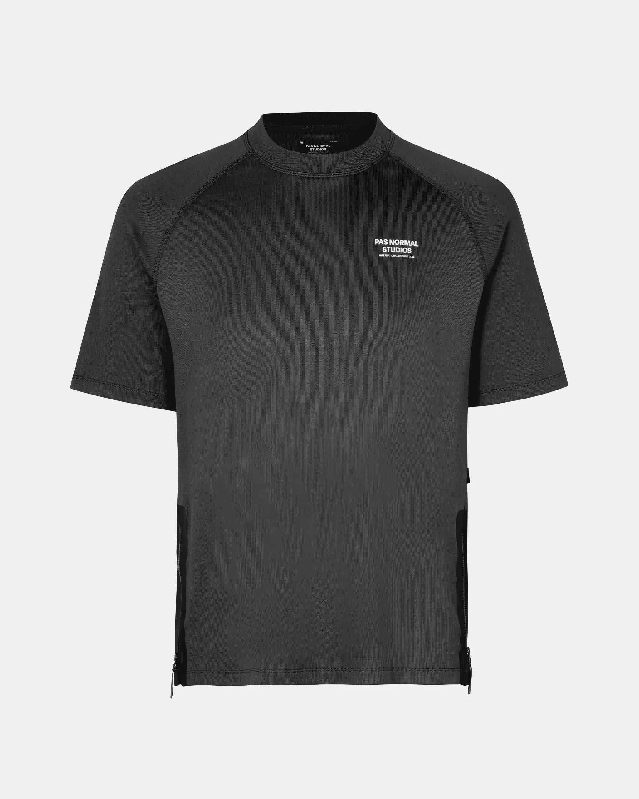 Escapism Technical T-Shirt ME33ABG BLACK PAS NORMAL STUDIOS 
